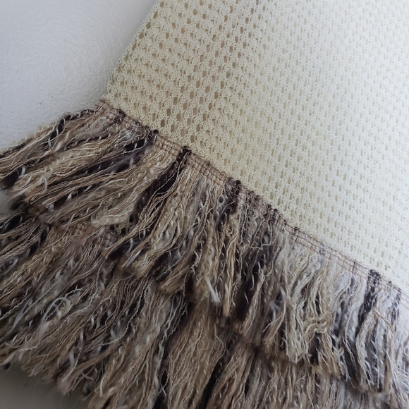 Midi skirt with fringes - Picture 2 of 4